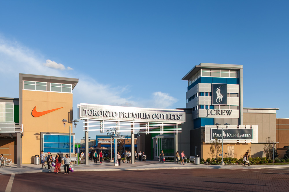 New Stores Officially Open at Toronto Premium Outlets